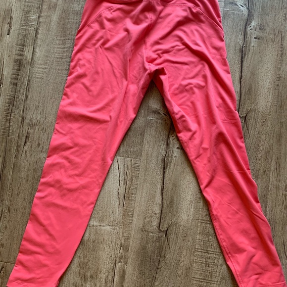 Pink Victoria’s Secret Ultimate Legging - Picture 7 of 8